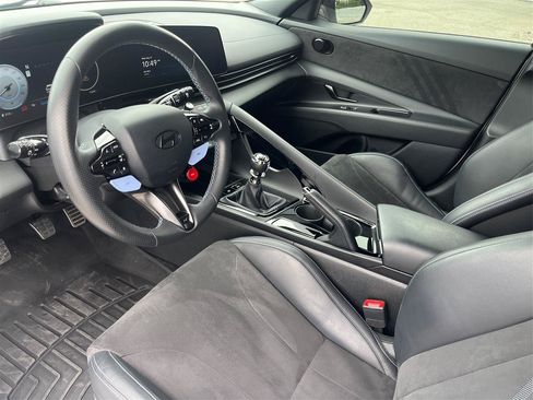 Used 2025 Hyundai Elantra N FWD image 9