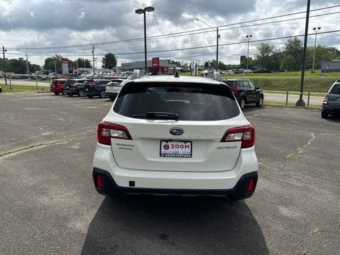 Used 2018 Subaru Outback 2.5i Limited AWD/4WD image 7