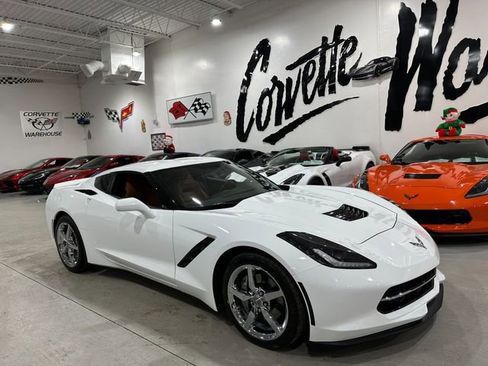 Used 2014 Chevrolet Corvette Stingray Coupe w/ 2LT Preferred Equipment Group image 21