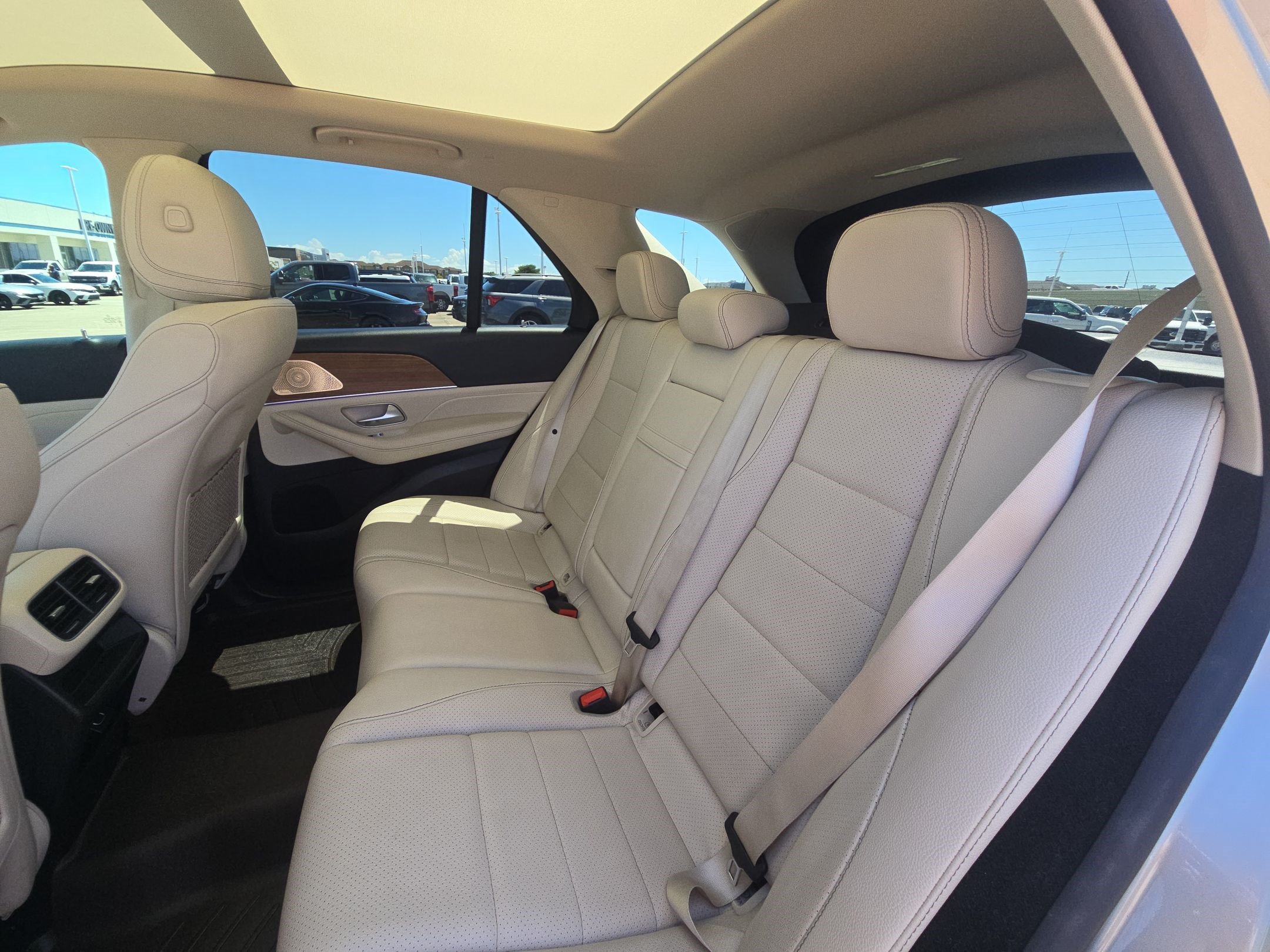 Used 2022 Mercedes-Benz GLE 350 image 46