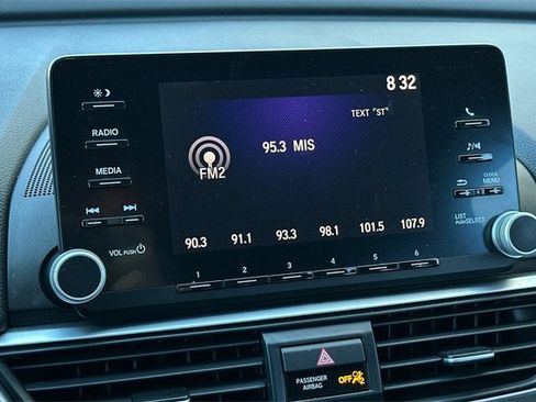 Used 2018 Honda Accord LX image 19