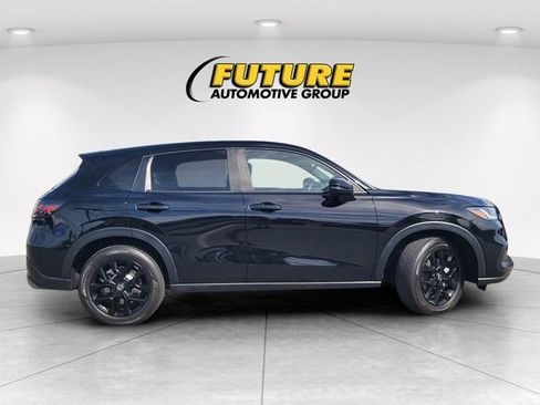 Used 2024 Honda HR-V Sport image 3