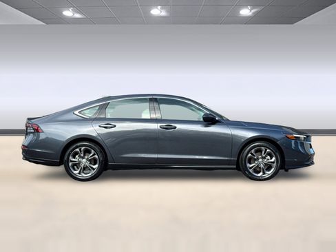 Certified 2023 Honda Accord EX image 8