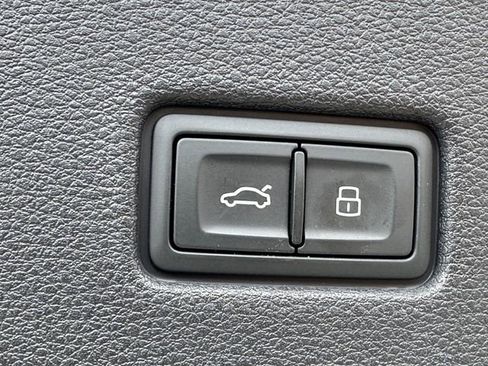 Used 2023 Audi SQ8 Prestige image 14