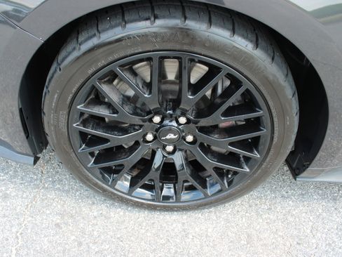 Used 2022 Ford Mustang GT w/ GT Performance Package RWD image 9