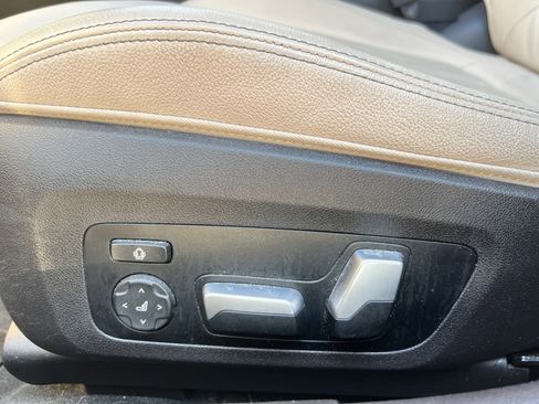 Certified 2023 BMW 330i 330i w/ Premium Package image 38