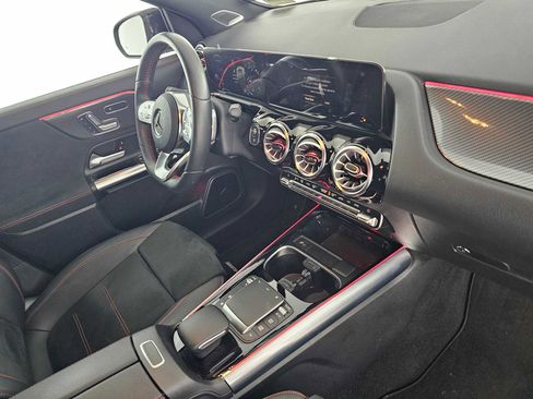Used 2023 Mercedes-Benz GLA 250 image 11