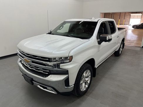 Used 2021 Chevrolet Silverado 1500 LTZ w/ LTZ Premium Package AWD/4WD image 15