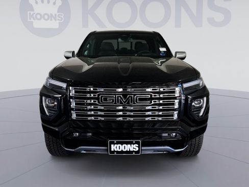 New 2026 GMC Canyon Denali w/ LPO, Denali Black Edition AWD/4WD image 11