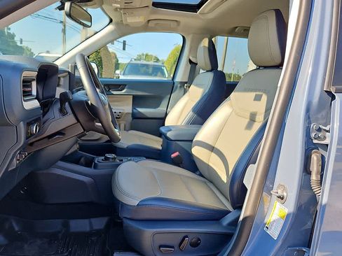 Used 2025 Ford Maverick Lariat w/ 4K Tow Package AWD/4WD image 12