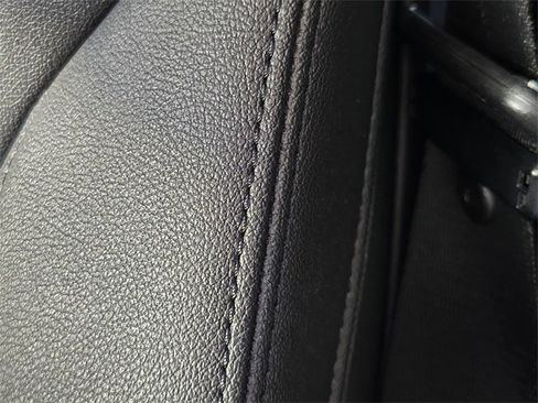 Used 2021 BMW X7 xDrive40i w/ Premium Package image 16