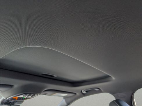 New 2026 Chevrolet Trax RS w/ Sunroof Package image 16