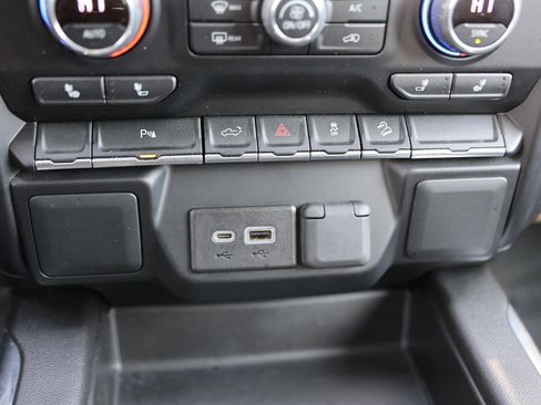 Used 2022 Chevrolet Silverado 1500 RST w/ LPO, Blackout Package image 29