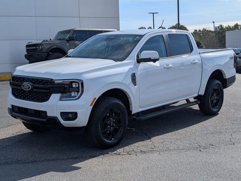 New 2025 Ford Ranger Lariat w/ FX4 Off-Road Package image 2