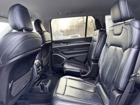 Used 2021 Jeep Grand Cherokee L Limited image 18