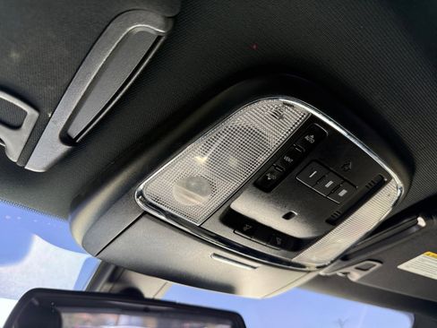 Used 2019 Dodge Charger SRT Hellcat w/ Navigation & Travel Group RWD image 21