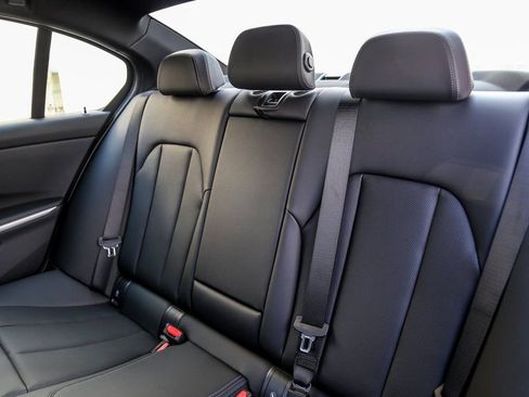 New 2026 BMW 330i xDrive Sedan w/ M Sport Package image 21