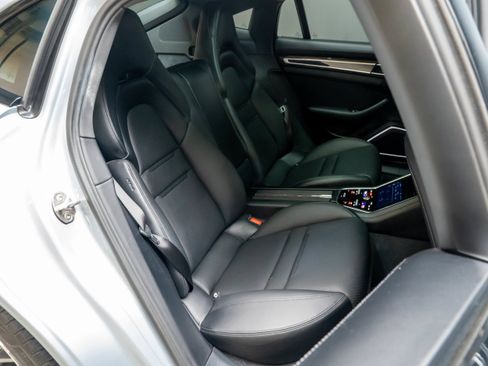Certified 2023 Porsche Panamera 4 Platinum Edition AWD/4WD image 37