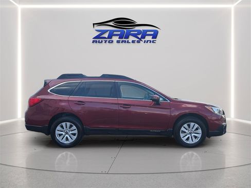 Used 2015 Subaru Outback 2.5i Limited AWD/4WD image 8