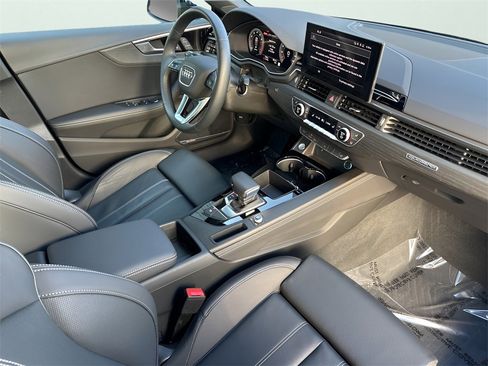 Used 2025 Audi A5 2.0T Premium Plus w/ Premium Plus image 43