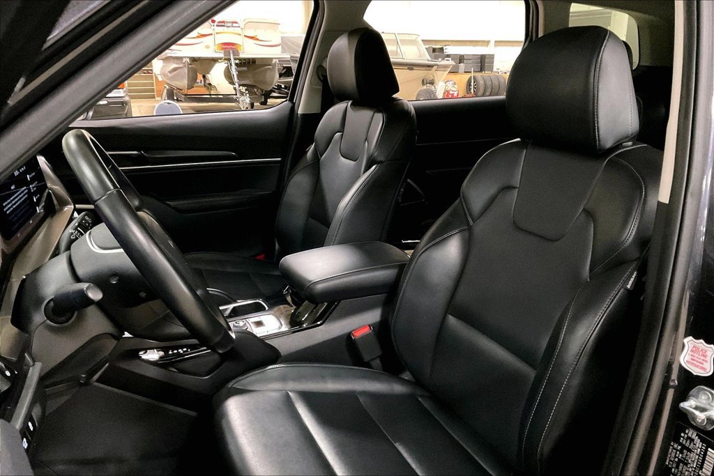 Used 2025 Kia Telluride S AWD/4WD image 24