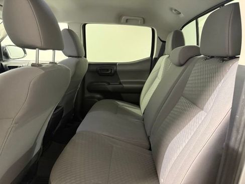 Used 2021 Toyota Tacoma SR AWD/4WD image 19