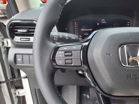 Used 2026 Honda Pilot EX-L image 12