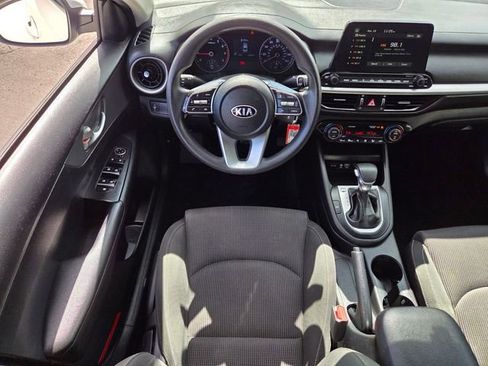 Used 2019 Kia Forte LXS image 13