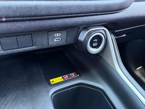 Used 2025 Toyota Grand Highlander AWD image 29