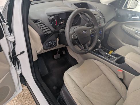 Used 2017 Ford Escape SE AWD/4WD image 8