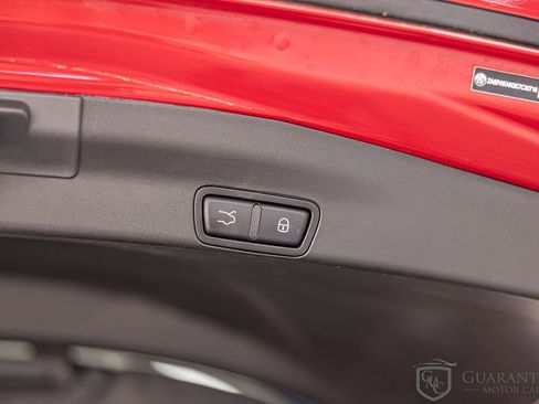 Used 2019 Alfa Romeo Stelvio AWD image 18