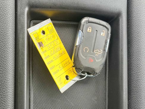 Used 2022 Chevrolet Silverado 1500 LT w/ Safety Package image 34