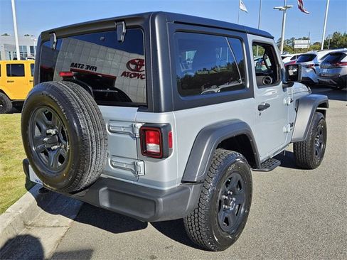 Used 2023 Jeep Wrangler Sport image 12