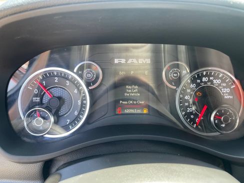 Used 2024 RAM 2500 Big Horn AWD/4WD image 26