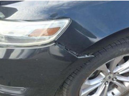 Used 2013 Ford Taurus SEL FWD image 10