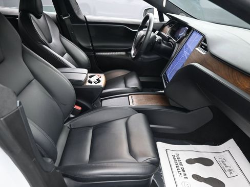 Used 2020 Tesla Model S Long Range Plus image 35