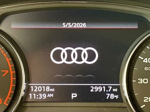Used 2024 Audi Q5 2.0T Premium w/ Convenience Package AWD/4WD image 11