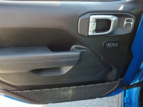 Used 2024 Jeep Gladiator Sport image 12