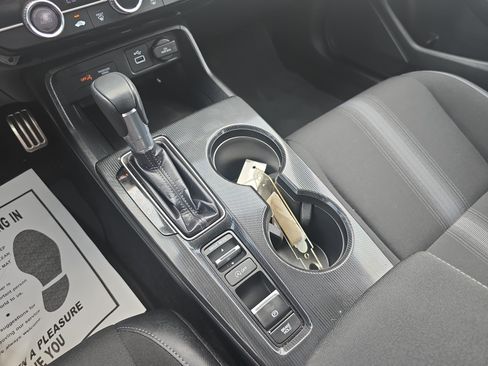 Certified 2024 Honda Civic Sport image 22