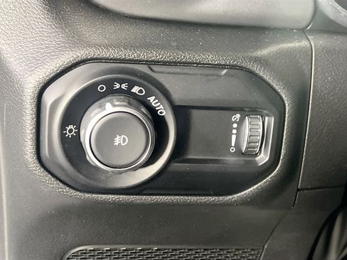 Used 2023 Jeep Wrangler Sport S image 10