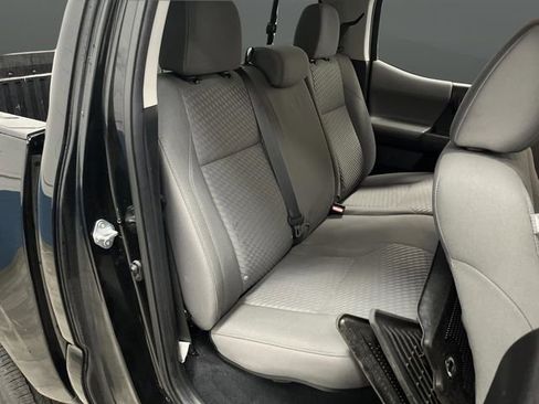 Used 2022 Toyota Tacoma SR image 28