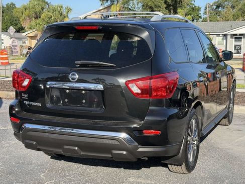Used 2018 Nissan Pathfinder S FWD image 5
