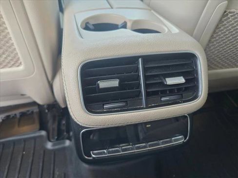 Used 2023 Mercedes-Benz GLS 450 4MATIC image 13