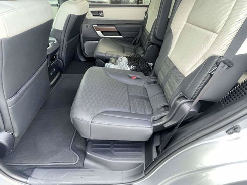Used 2025 Toyota Sequoia Capstone AWD/4WD image 9