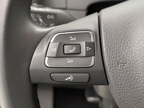 Used 2016 Volkswagen Tiguan S image 25