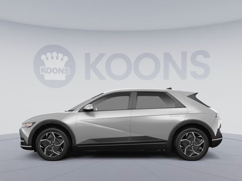 Used 2023 Hyundai Ioniq 5 SEL AWD/4WD image 2
