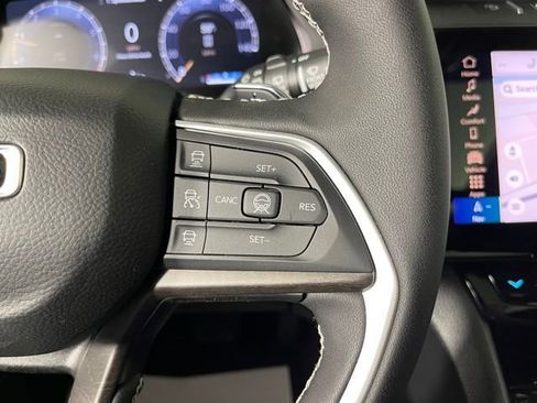Used 2026 Jeep Grand Cherokee Limited AWD/4WD image 22