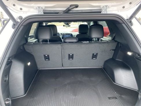 New 2026 Chevrolet Equinox LT w/ Convenience Package II image 21