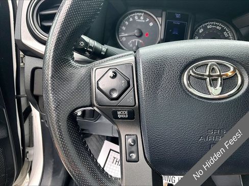 Used 2017 Toyota Tacoma TRD Sport w/ Premium & Technology Package AWD/4WD image 17