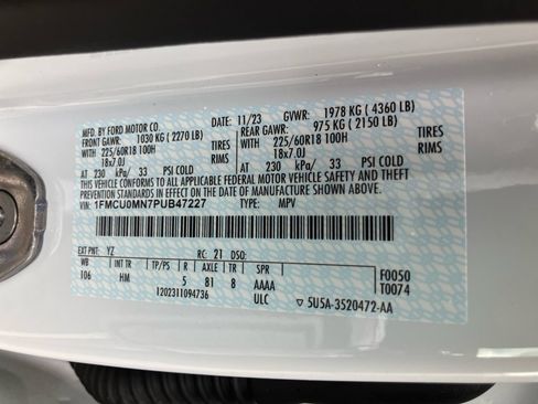 Used 2023 Ford Escape ST-Line w/ Tech Pack #1 FWD image 39